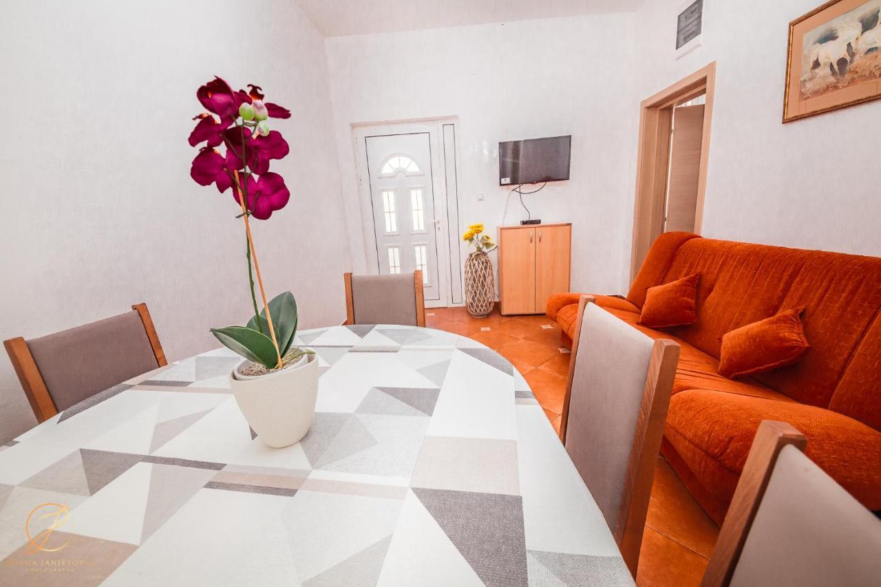 Apartments Batricevic Herceg Novi Esterno foto