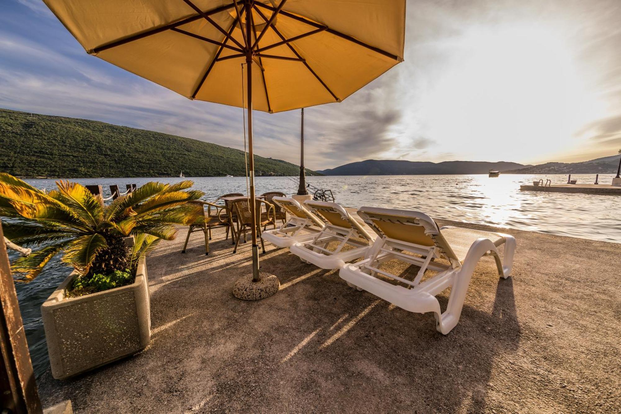 Apartments Batricevic Herceg Novi Esterno foto