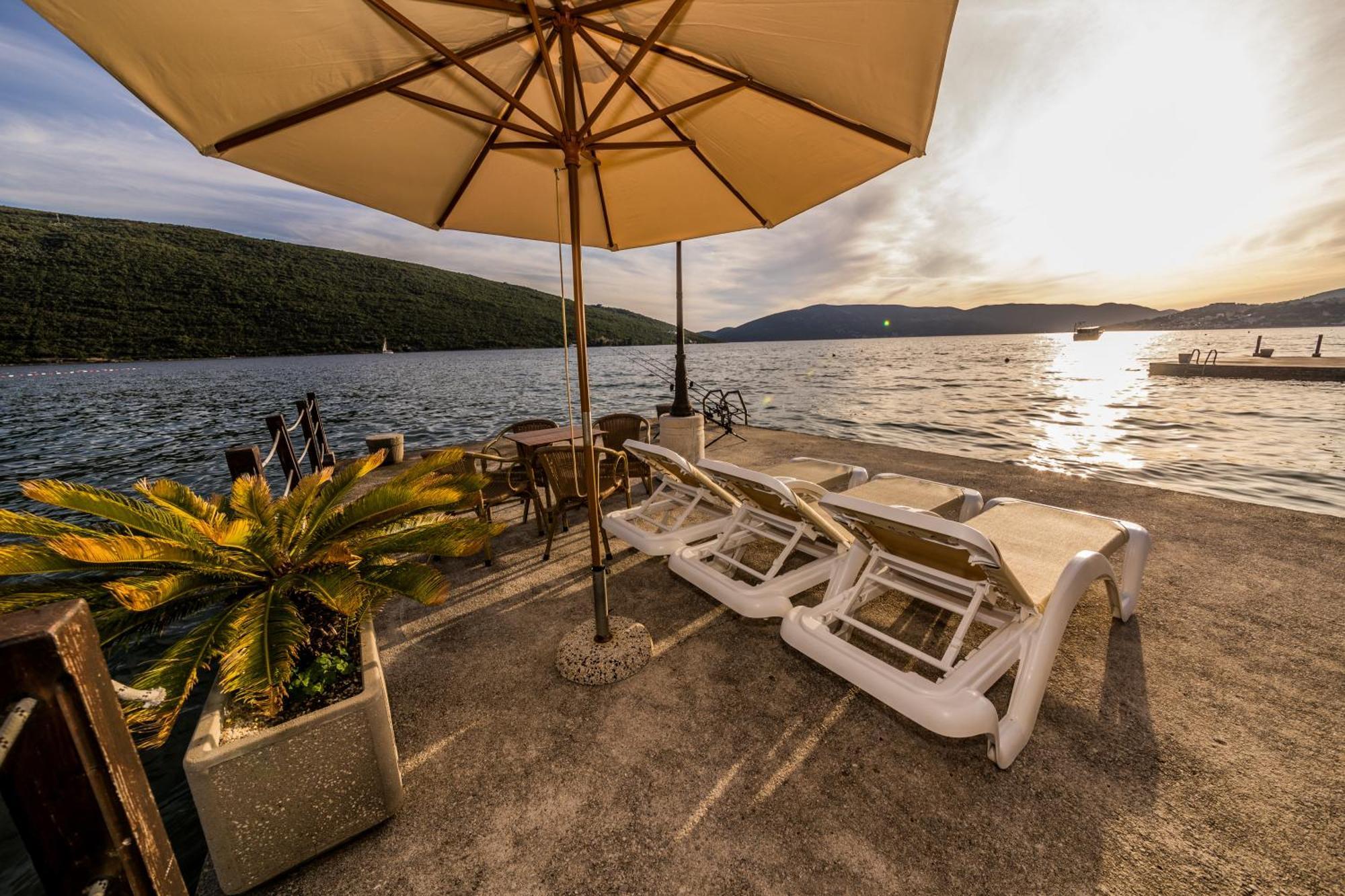 Apartments Batricevic Herceg Novi Esterno foto