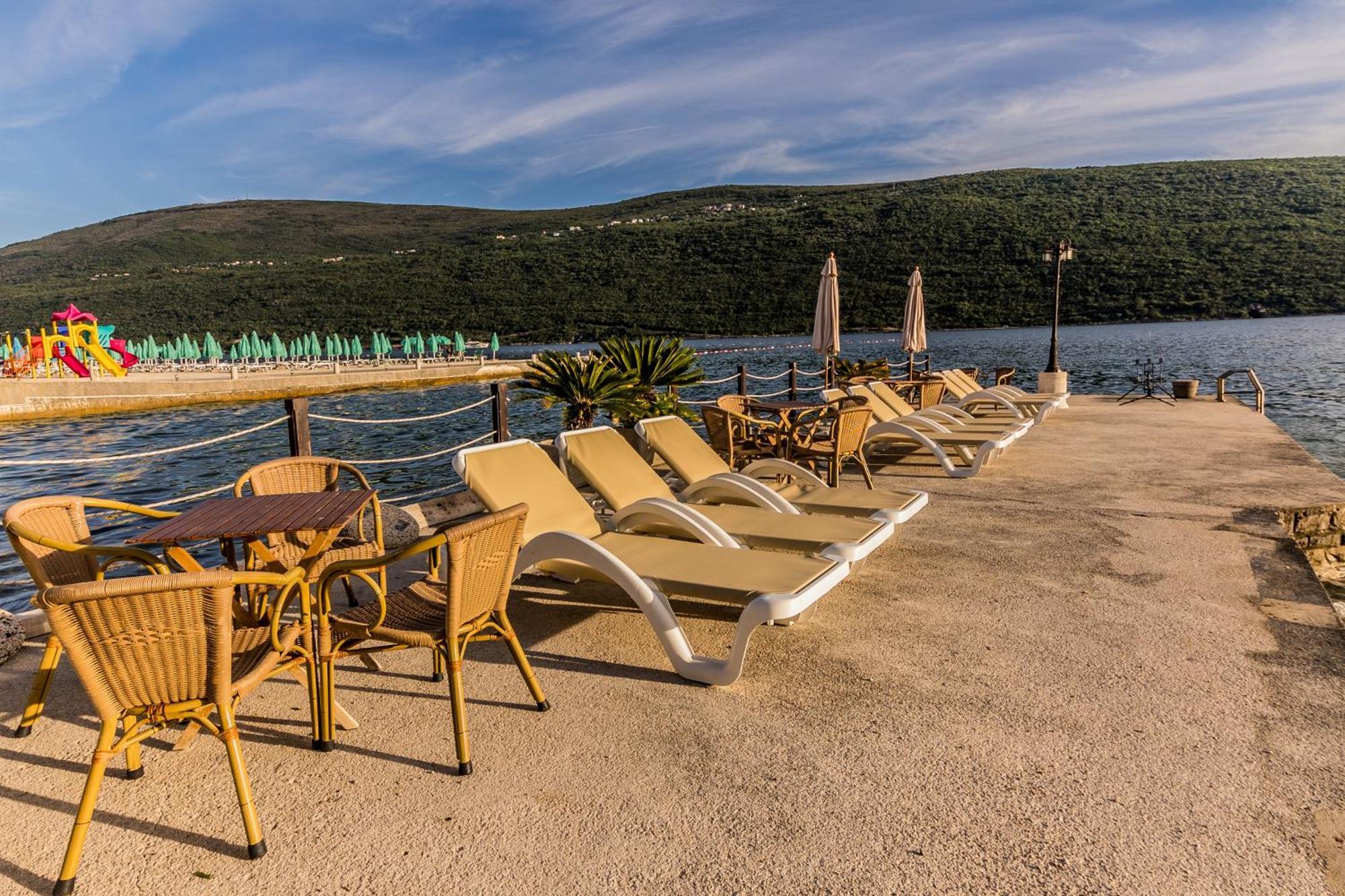 Apartments Batricevic Herceg Novi Esterno foto