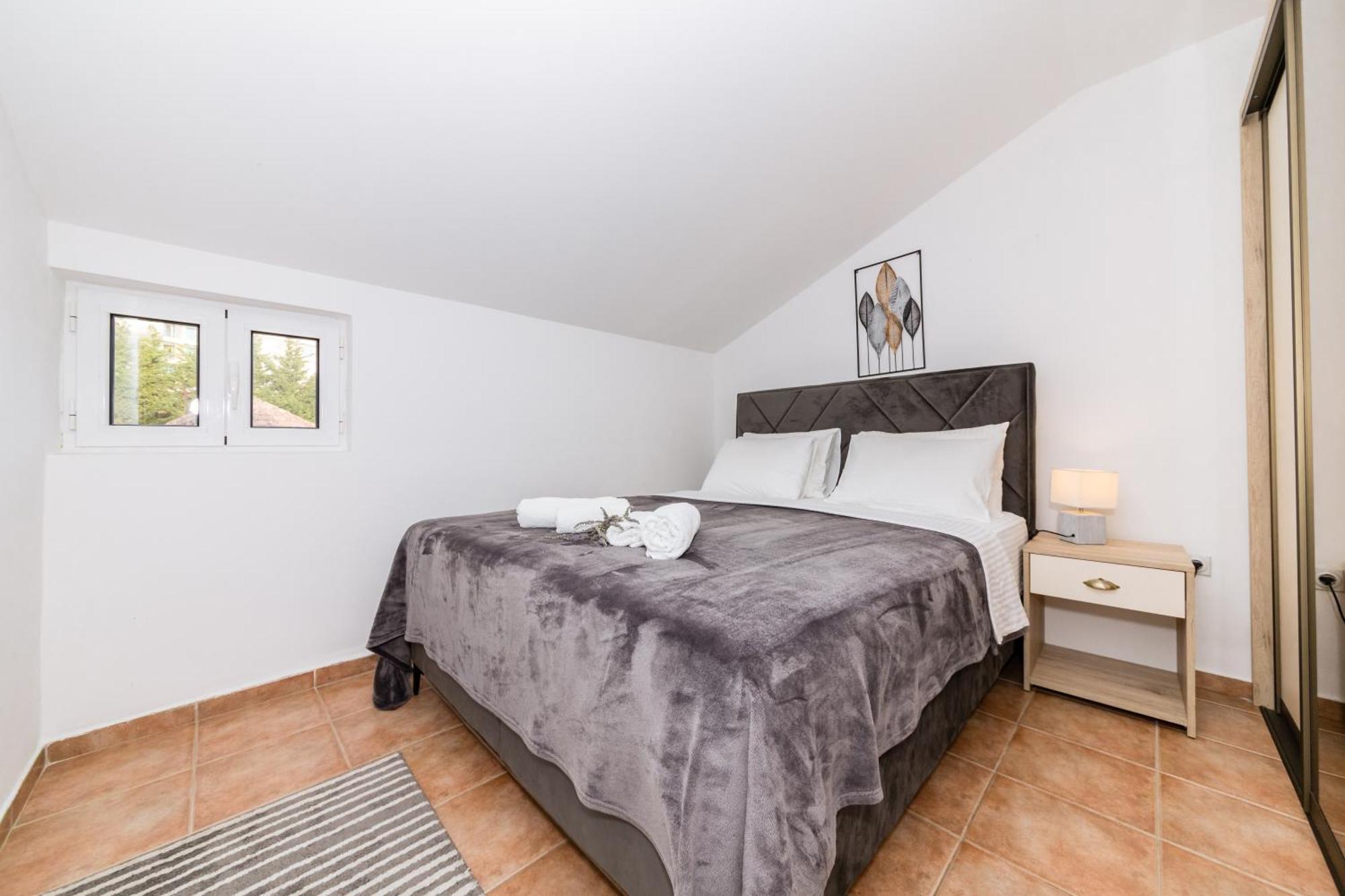 Apartments Batricevic Herceg Novi Esterno foto