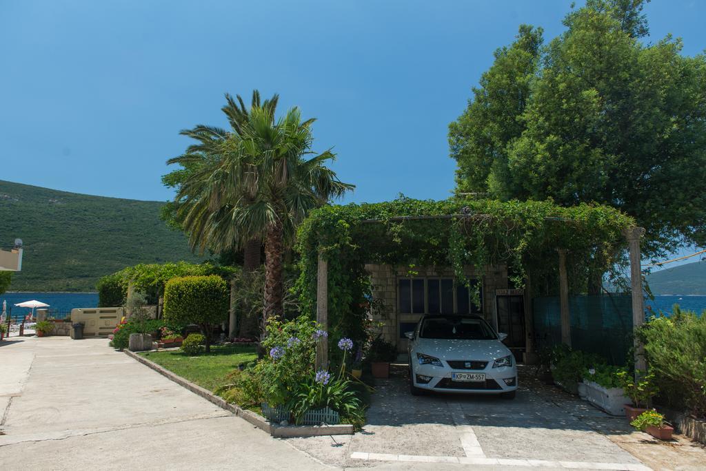 Apartments Batricevic Herceg Novi Esterno foto